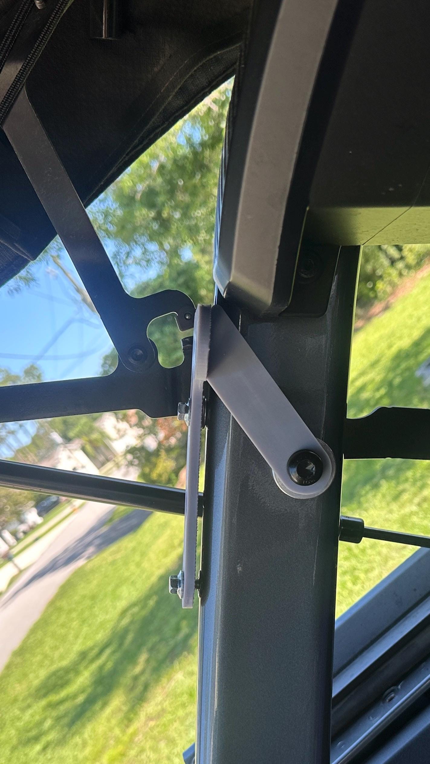 Rear Mount for Moutains2Metal Attic Storage