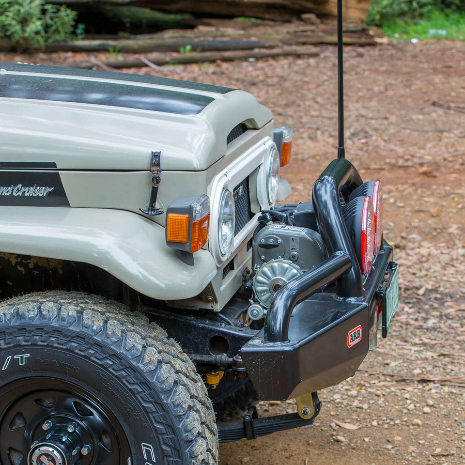 ARB Deluxe Bumper Toyota Land Cruiser Fj40 1969-85 (3420020)