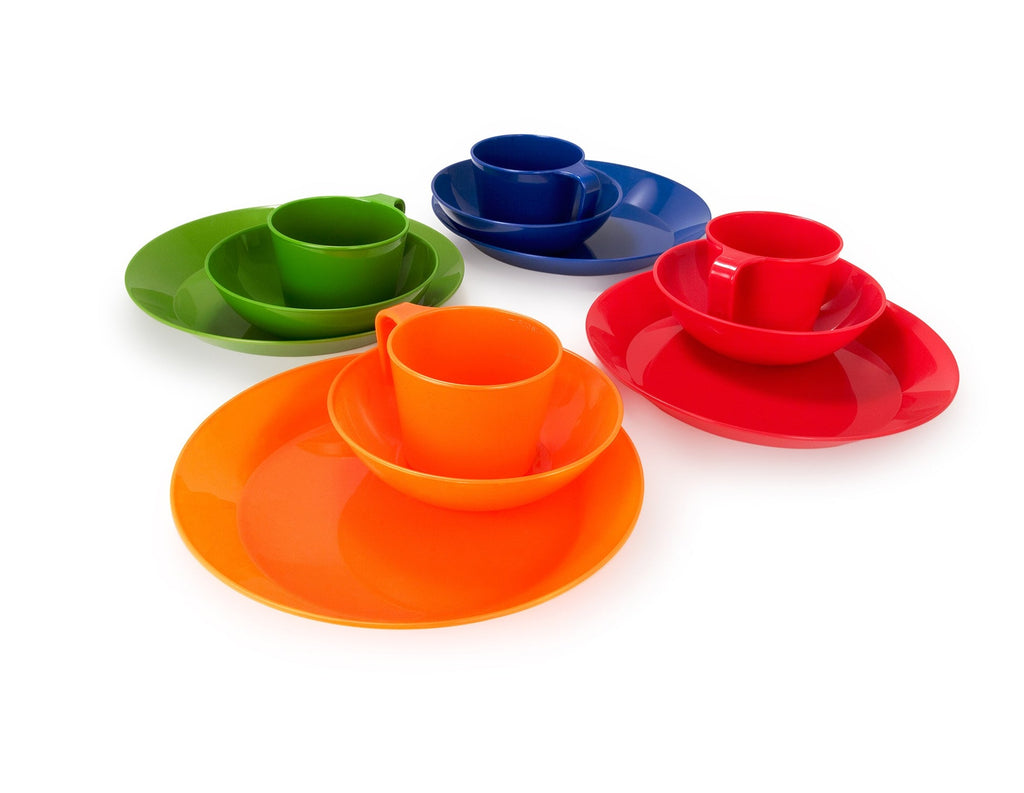 GSI CASCADIAN 4 PERSON TABLE SET- MULTI