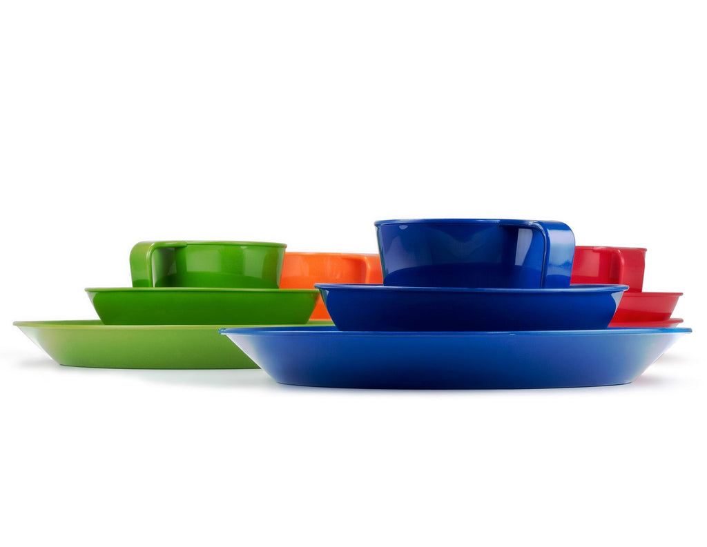 GSI CASCADIAN 4 PERSON TABLE SET- MULTI