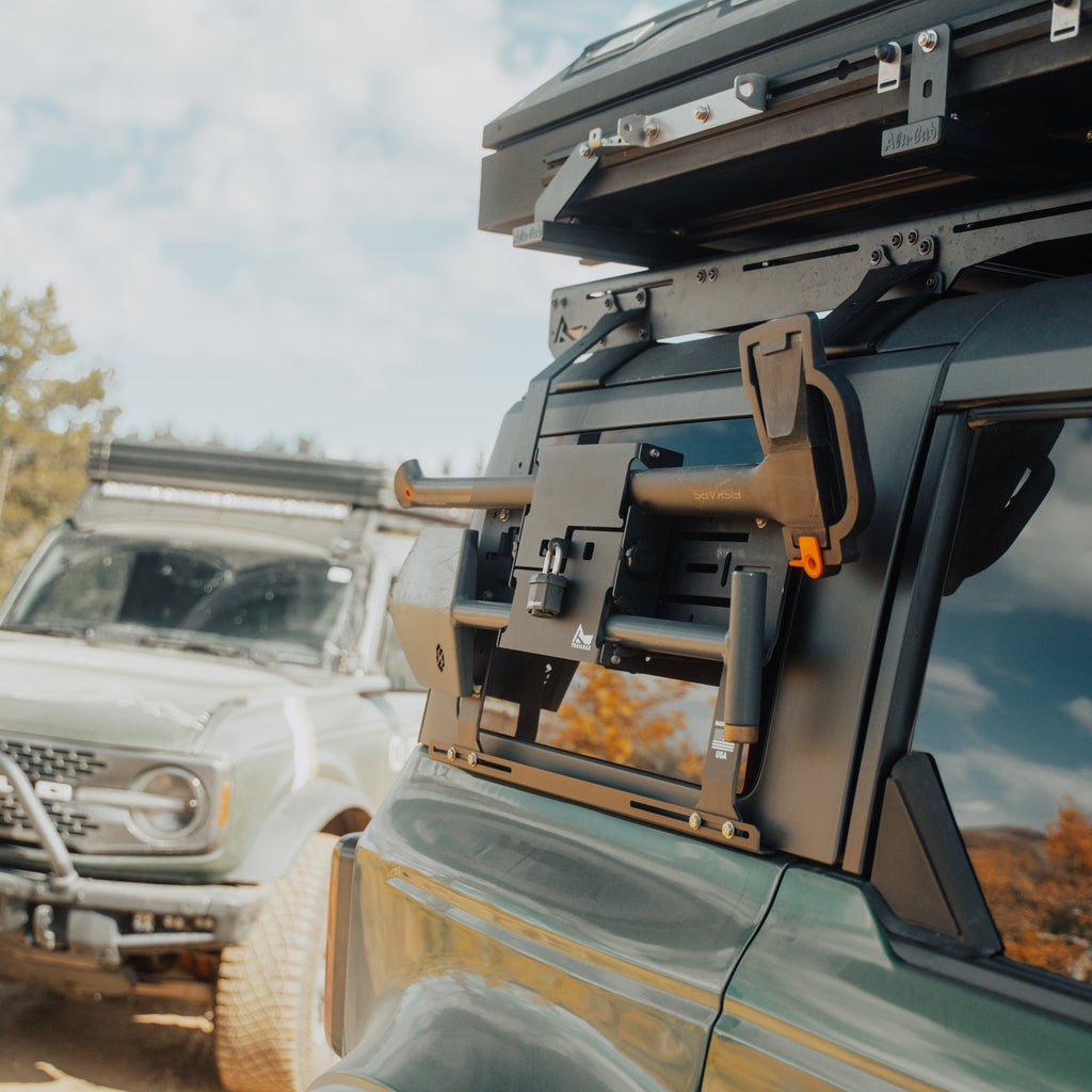 Double Tool Mount