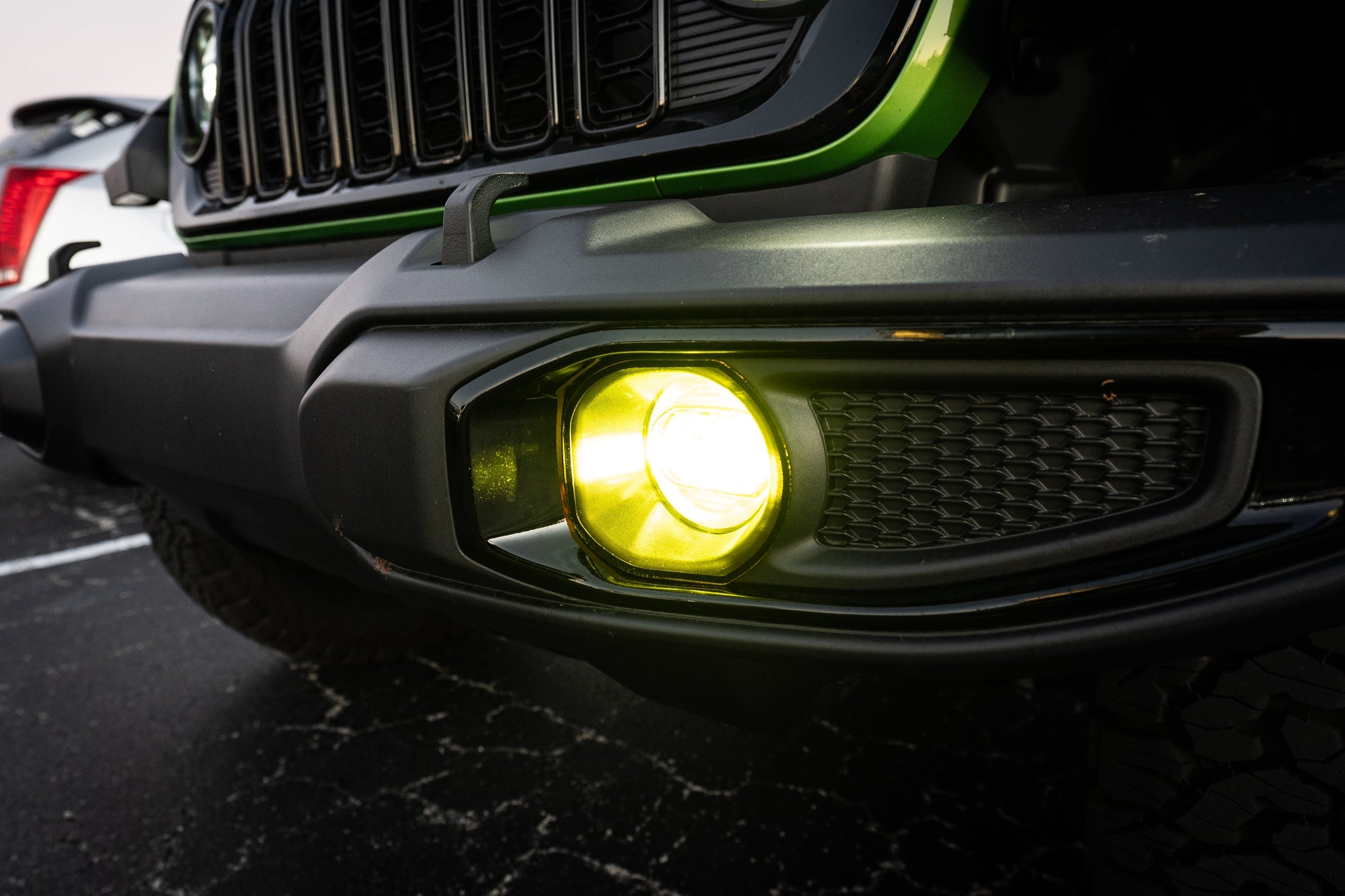 Acrylic Fog Light Lenses (Yellow / Amber) - 2024+ Wrangler JL / Gladiator JT (Plastic Bumper)