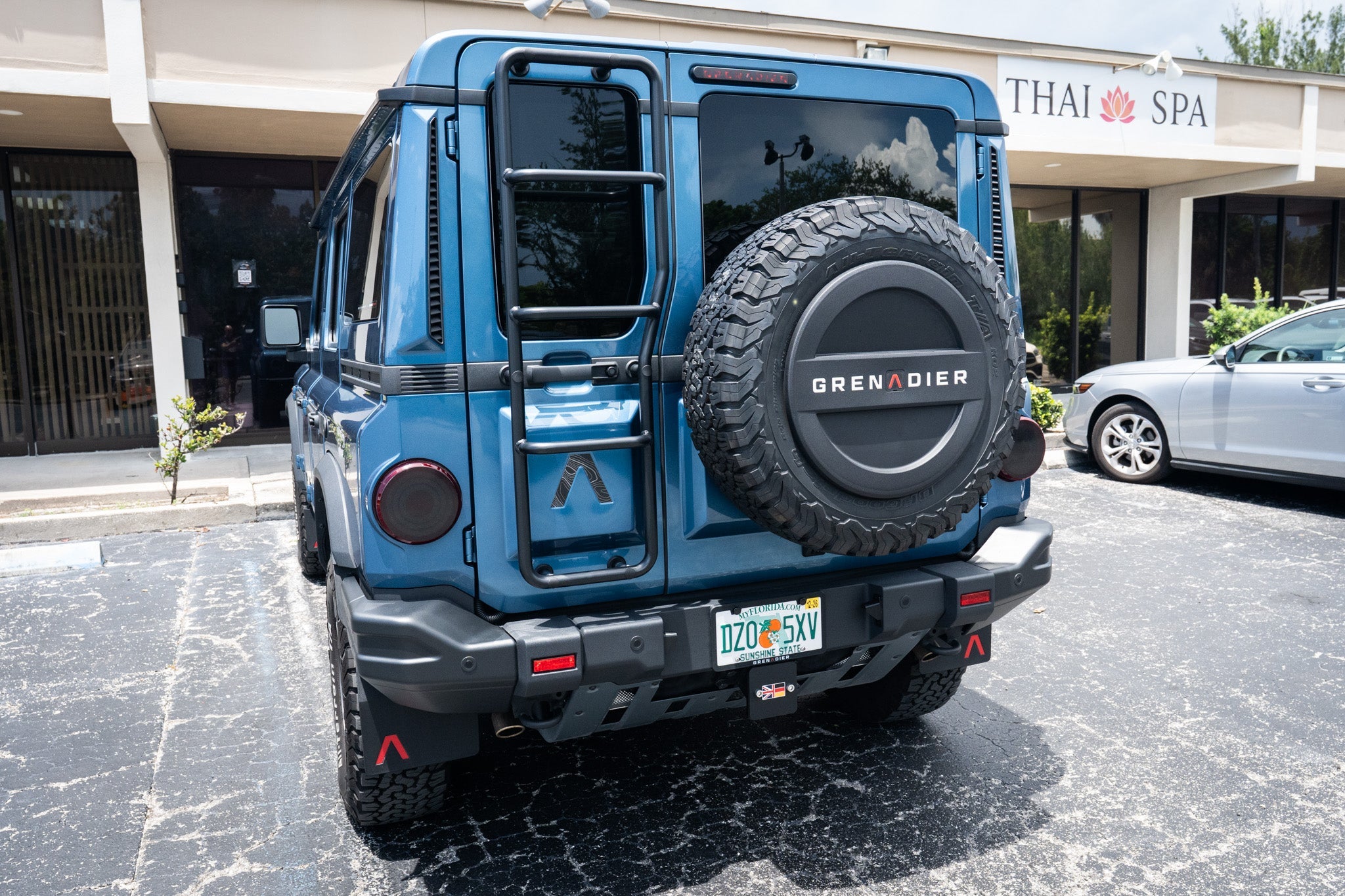 Rear Hitch Cover with Red Lambda - 2024+ Grenadier / Quartermaster