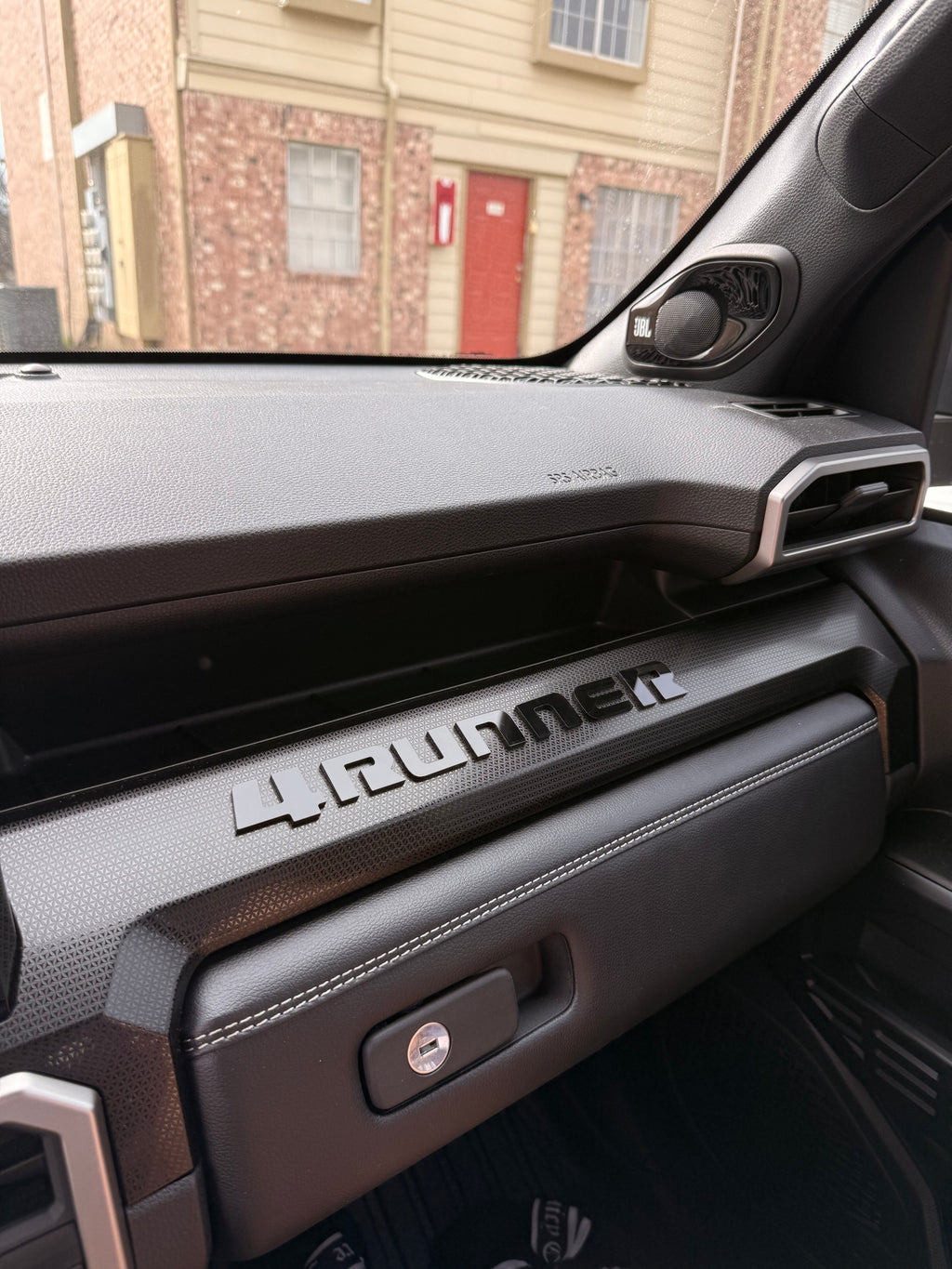 "4RUNNER" Dash Letters with Template - 2025+ 4Runner