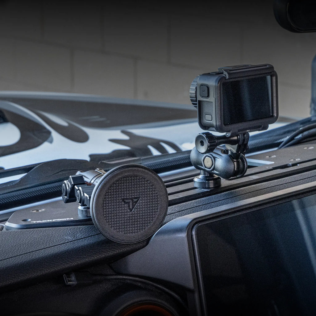 2018-2023 Jeep Wrangler JL/4xe & Gladiator Tackform Slim Track Dash Bracket With MagSafe & GoPro Mounts