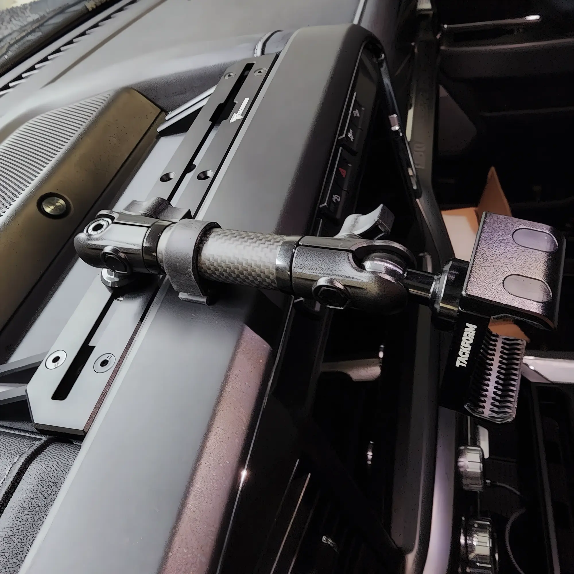 2023-2026 Ford Super Duty (F-250 Through F-600) Tackform Slim Track Dash Bracket With 20LITE Phone Mount