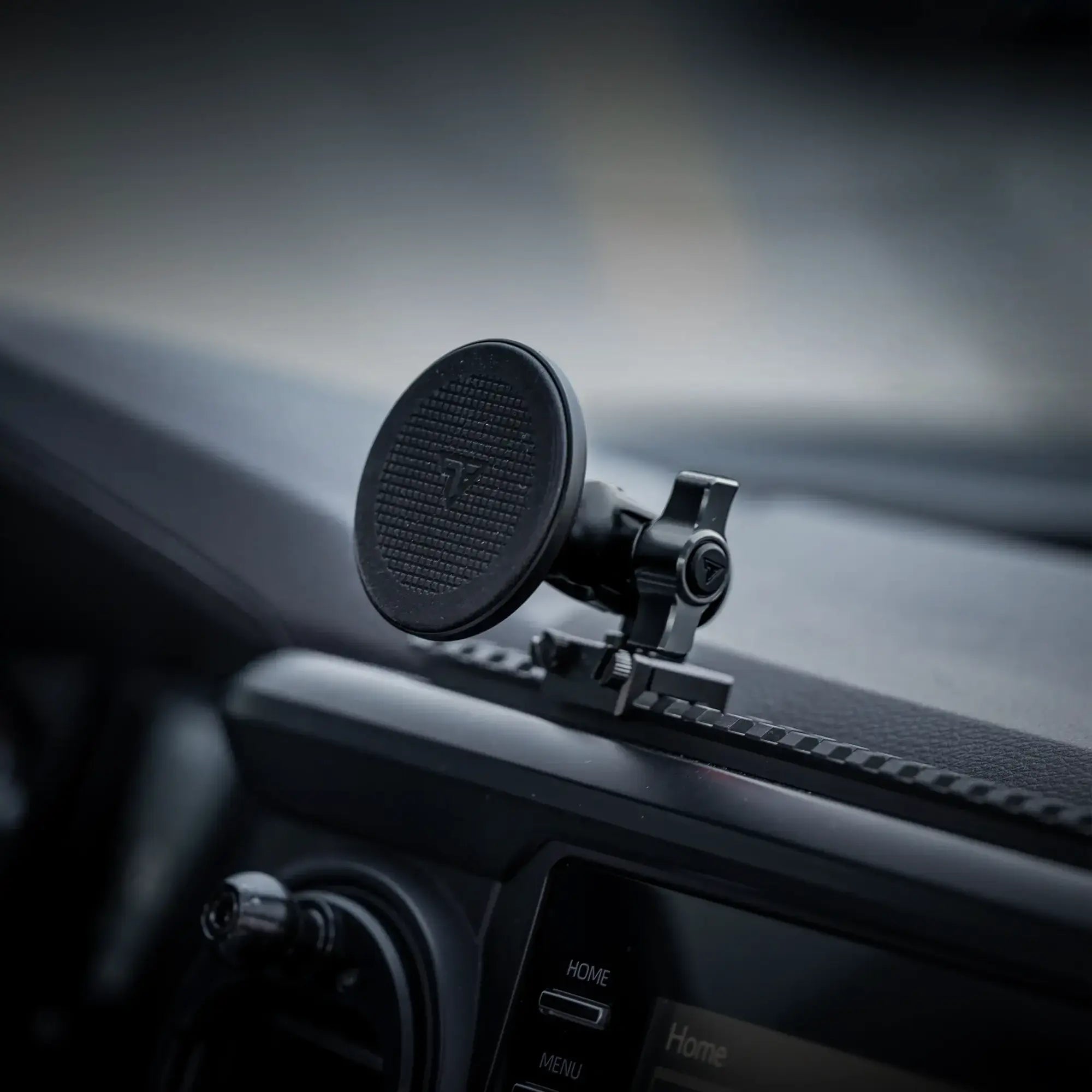 2016-2023 Toyota Tacoma Tackform Assault Track Picatinny Dash Bracket With MagSafe Phone Mount