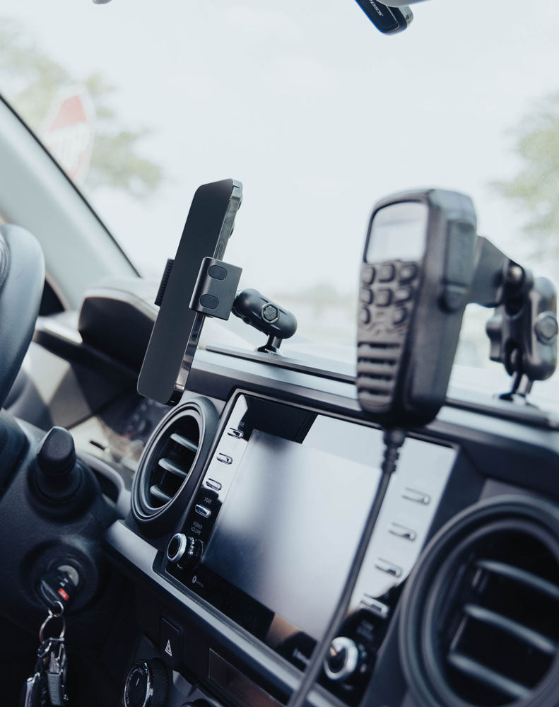 2016-2023 Toyota Tacoma Tackform Slim Track Dash Bracket With 20LITE Phone & CB Microphone Mounts