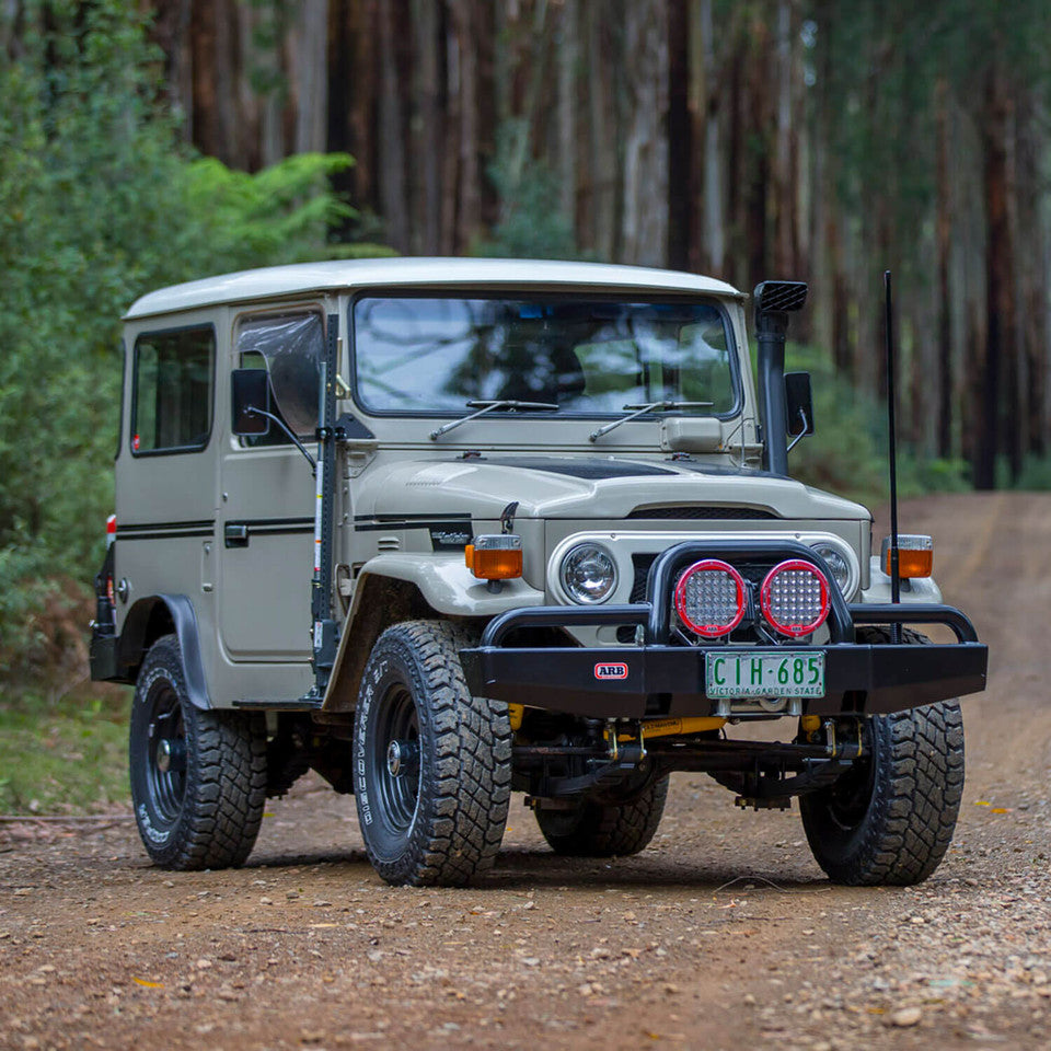ARB Deluxe Bumper Toyota Land Cruiser Fj40 1969-85 (3420020)