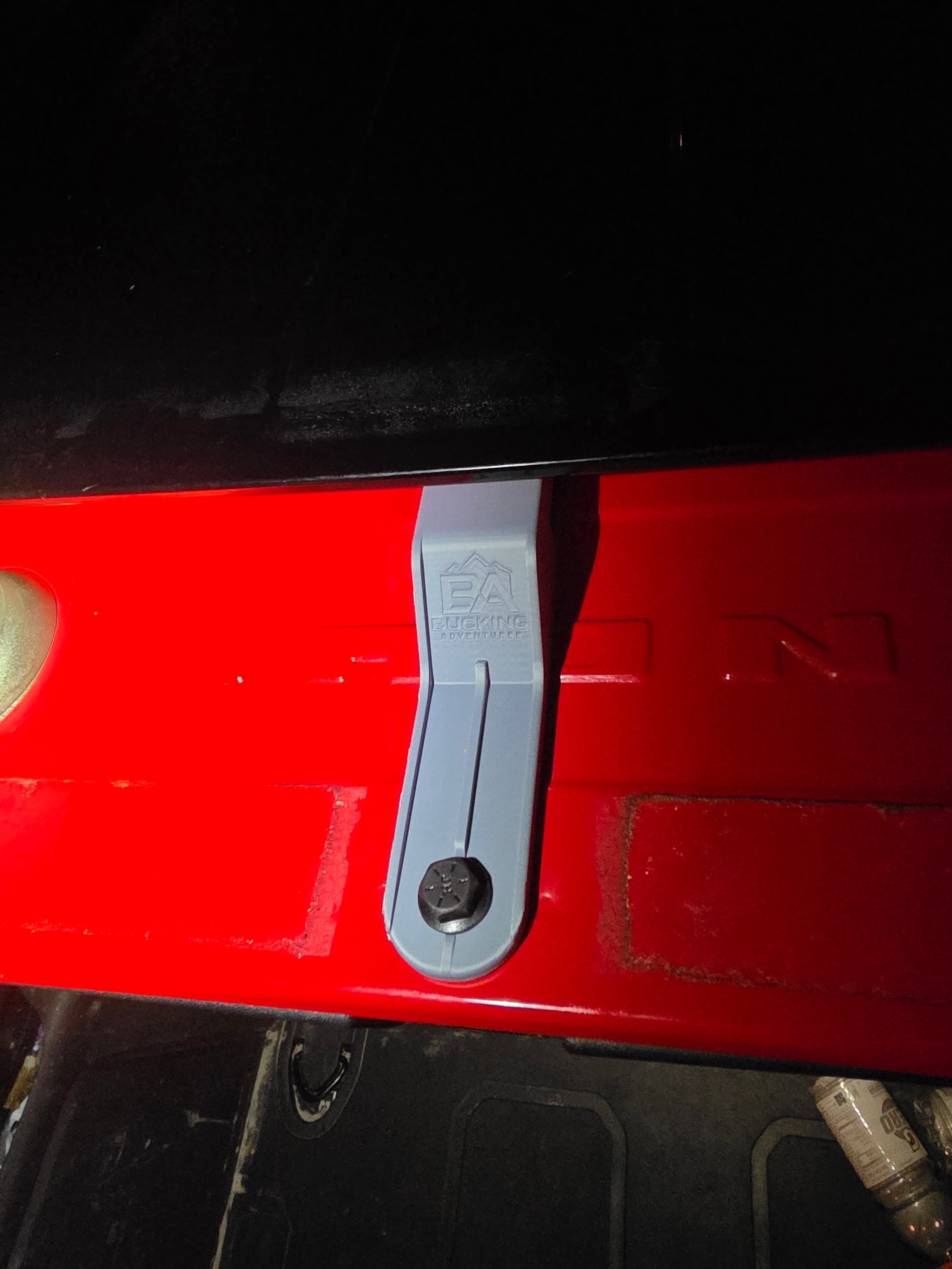 BA 2021-24 Bronco Trail Latch